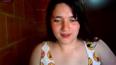 Snapshot of charlotte_allen_ chatting on 11/15/25, 02:31 Charlotte online show from 11/15/25, 02:31