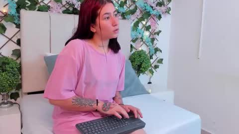 Charlotte Blossom online show from 11/29/25, 08:01