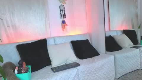 Charlotte online show from 10/17/25, 10:29