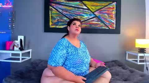 Snapshot of charlotte_curvy_ chatting on 09/13/25, 08:19 Angelica Charlotte online show from 09/13/25, 08:19