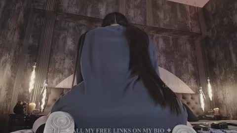 Snapshot of charlotte_germanotta_ chatting on 02/12/25, 07:24 Charlotte online show from 02/12/25, 07:24