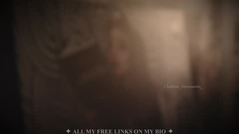 Snapshot of charlotte_germanotta_ chatting on 02/26/25, 02:46 Charlotte online show from 02/26/25, 02:46