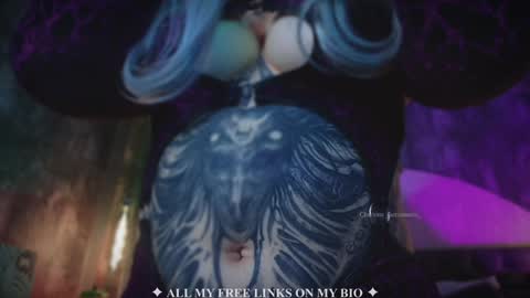 Snapshot of charlotte_germanotta_ chatting on 11/12/25, 04:07 Charlotte online show from 11/12/25, 04:07