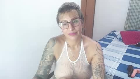 Charlotte online show from 04/01/26, 03:42