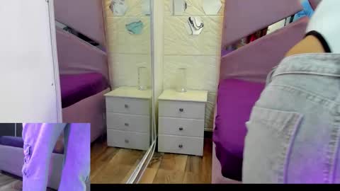 Charlotte Icee online show from 09/29/25, 03:50