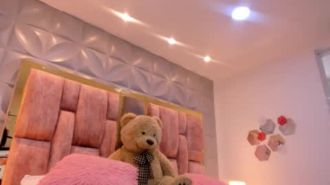 Charlotte Icee online show from 04/10/26, 05:50