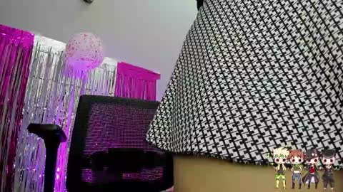Snapshot of charlotte_joestar chatting on 02/19/25, 12:33 Charlie online show from 02/19/25, 12:33