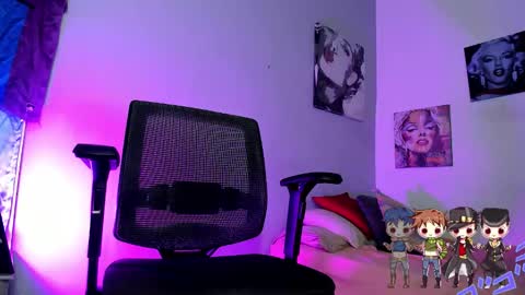 Charlie  online show from 12/14/25, 04:12