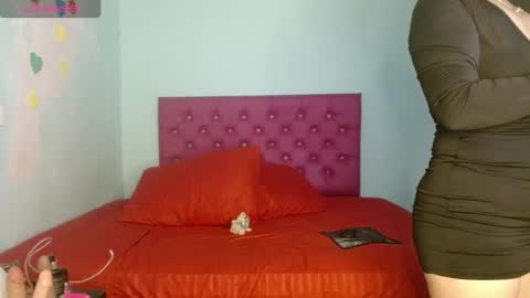 Snapshot of charlotte_lane_ chatting on 11/10/25, 11:42 Charlotte online show from 11/10/25, 11:42