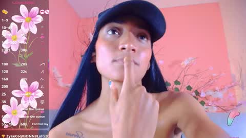 CHARLOTTE online show from 11/05/25, 11:38