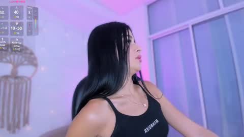 Snapshot of charlotte_marcela chatting on 06/26/26, 02:05 carlot online show from 06/26/26, 02:05