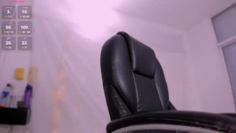 Snapshot of charlotte_marcela chatting on 07/14/26, 01:30 carlot online show from 07/14/26, 01:30