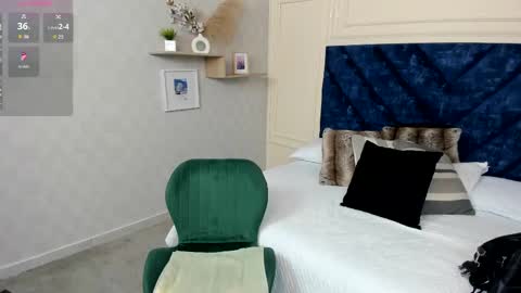 Charlotte Mayers online show from 10/04/25, 11:41