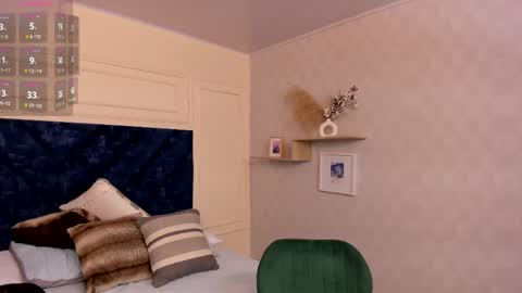 Charlotte Mayers online show from 10/24/25, 11:28