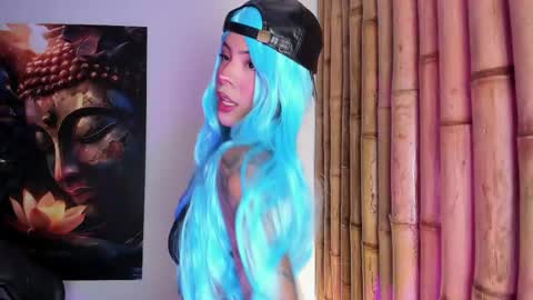 CHARLOTTE  online show from 01/07/26, 06:43