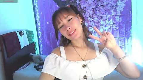 charlotte_morh_ online show from 11/04/25, 04:22