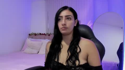 Snapshot of charlotte_pleasure chatting on 06/22/26, 11:07 Charlotte online show from 06/22/26, 11:07