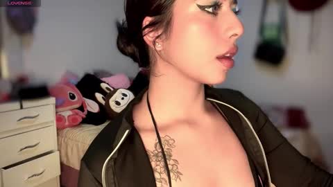 Snapshot of charlotte_queen20 chatting on 11/10/25, 12:31 Charlotte online show from 11/10/25, 12:31