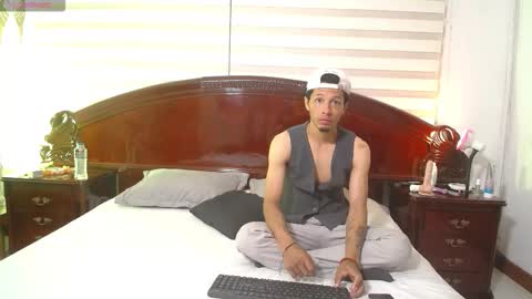 Snapshot of charlotte_russo_ chatting on 12/04/25, 09:12 Charlotte online show from 12/04/25, 09:12