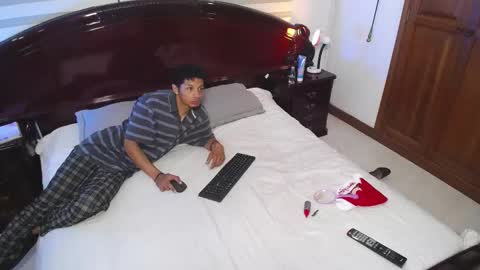 Snapshot of charlotte_russo_ chatting on 12/14/25, 11:20 Charlotte online show from 12/14/25, 11:20