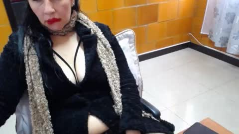 Charlotte online show from 11/19/25, 04:07