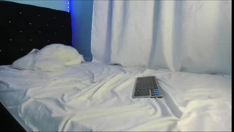 charlotte_xc online show from 02/09/25, 07:49