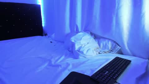 charlotte_xc online show from 02/12/25, 07:02