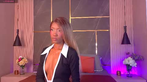 Snapshot of charlottebrandt_ chatting on 06/19/26, 04:28 charlottebrandt_ online show from 06/19/26, 04:28