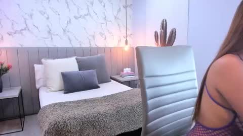 Snapshot of charlottebrownn_ chatting on 09/11/25, 12:44 charlottebrownn_ online show from 09/11/25, 12:44