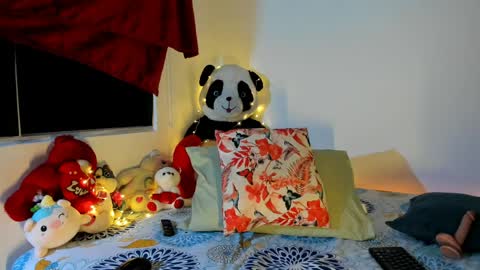 charlottee07 online show from 04/10/26, 01:22