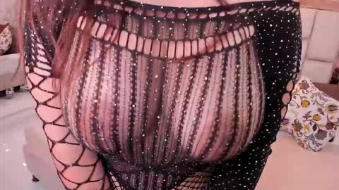 charlottee_foxx1 online show from 10/21/25, 05:35