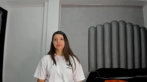 charlottee_starr online show from 11/11/25, 10:43