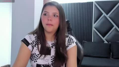 charlottee_starr online show from 11/17/25, 09:09