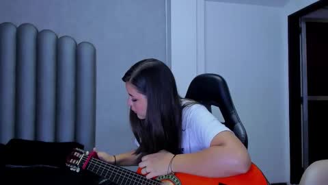 charlottee_starr online show from 11/28/25, 07:49