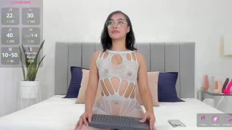 Charlote online show from 03/11/25, 04:10