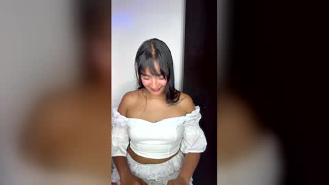 charlottekiss99 online show from 04/28/26, 03:28