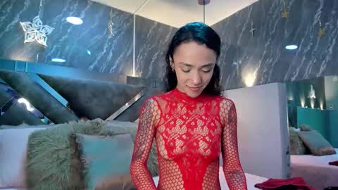 Snapshot of charlottekraviz chatting on 02/06/26, 06:33 Charlotte online show from 02/06/26, 06:33