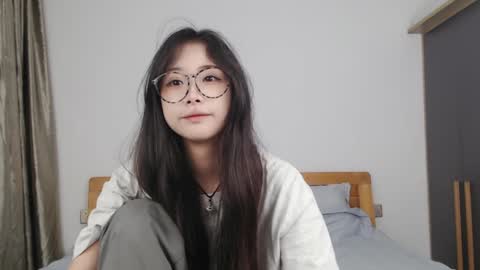 Snapshot of charlottelin chatting on 12/02/24, 10:18 Charlotte online show from 12/02/24, 10:18