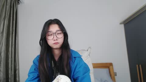 Snapshot of charlottelin chatting on 12/13/24, 05:43 Charlotte online show from 12/13/24, 05:43