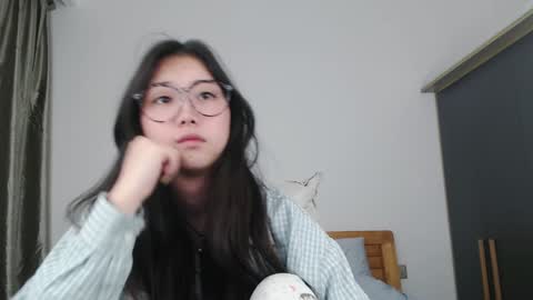 Snapshot of charlottelin chatting on 12/19/24, 02:35 Charlotte online show from 12/19/24, 02:35