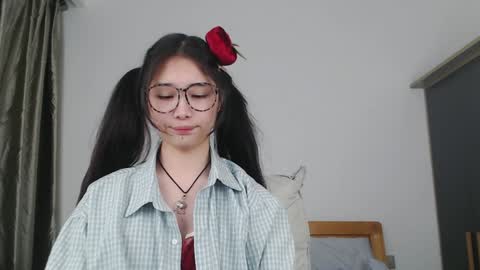 Snapshot of charlottelin chatting on 12/22/24, 04:48 Charlotte online show from 12/22/24, 04:48