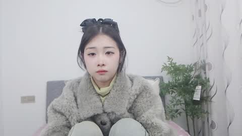 Snapshot of charlottelin chatting on 01/15/25, 06:51 Charlotte online show from 01/15/25, 06:51