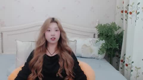 Snapshot of charlottelin chatting on 09/13/25, 09:53 Charlotte online show from 09/13/25, 09:53