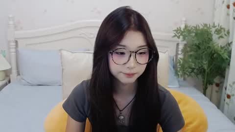 Snapshot of charlottelin chatting on 09/25/25, 06:11 Charlotte online show from 09/25/25, 06:11