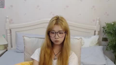 Snapshot of charlottelin chatting on 10/08/25, 01:53 Charlotte online show from 10/08/25, 01:53