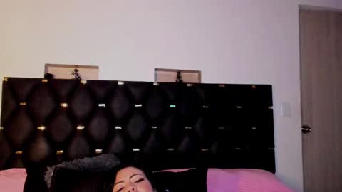 Snapshot of charlottemeyerr chatting on 02/08/25, 09:57 charlot online show from 02/08/25, 09:57