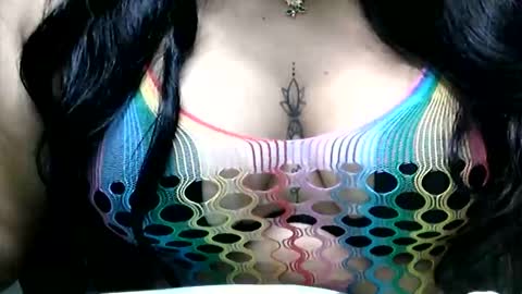 charlottequeen_21 online show from 04/06/26, 02:51