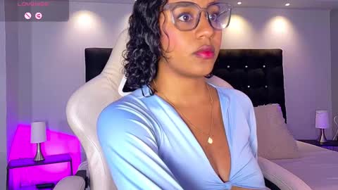 Snapshot of charlotterussel chatting on 12/17/24, 08:54 charlotterussel online show from 12/17/24, 08:54