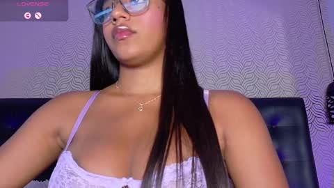 Snapshot of charlotterussel chatting on 03/08/25, 05:01 charlotterussel online show from 03/08/25, 05:01