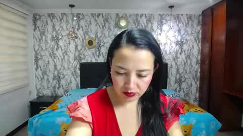 Snapshot of charlotteschmidtt chatting on 09/09/25, 11:43 Charlotte Schmidt online show from 09/09/25, 11:43